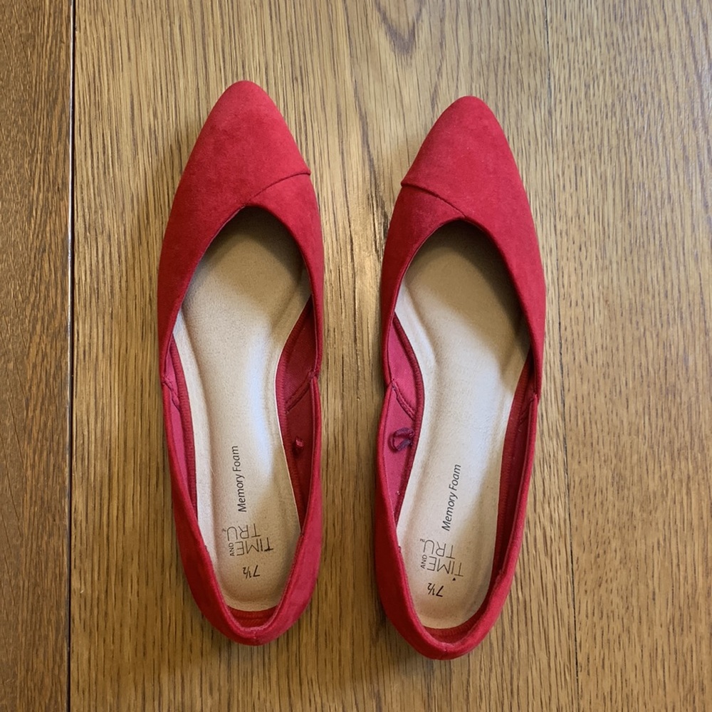 Time and Tru Red Flats